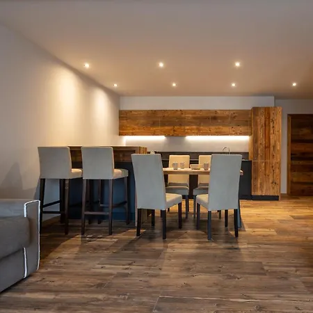 Ricky Apartment *