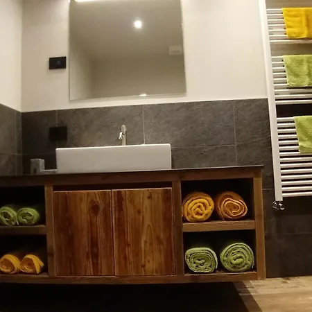 Ricky Apartment
