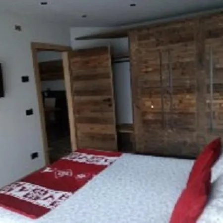 Ricky Apartment